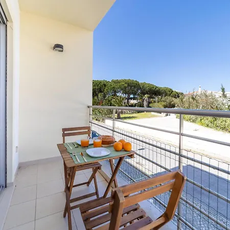 Medronheira - 1a By Hellovacations Albufeira