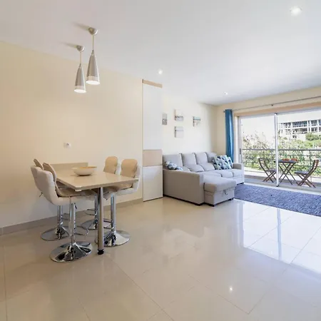 Medronheira - 1a By Hellovacations * Albufeira