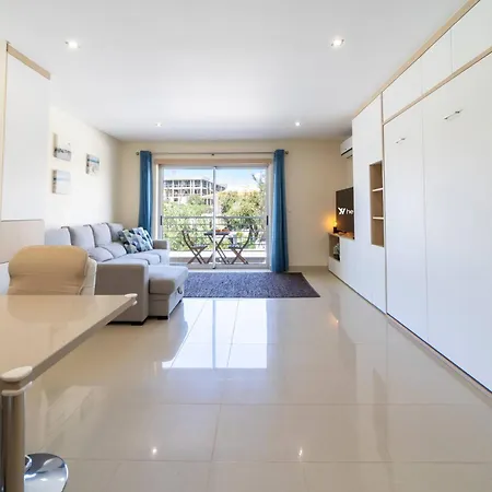 Medronheira - 1a By Hellovacations Albufeira